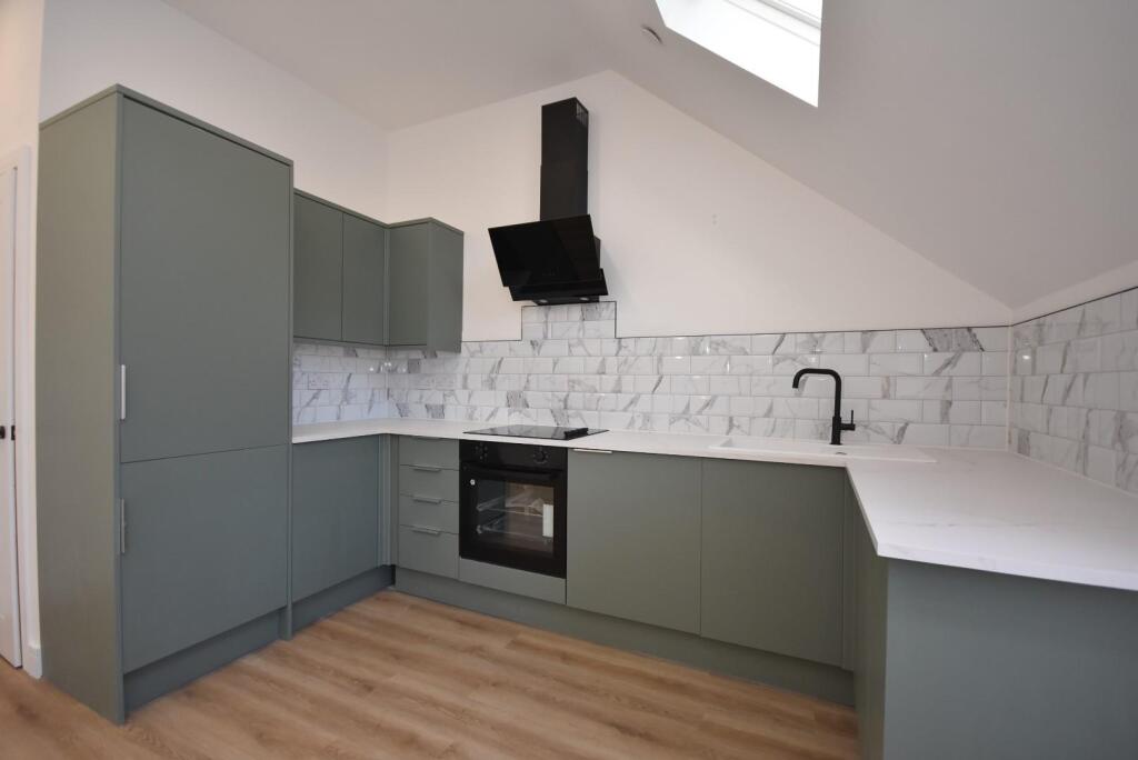 Additional image 6 of Flat 4, 76 Connaught Road, Cardiff, CF24 3PX