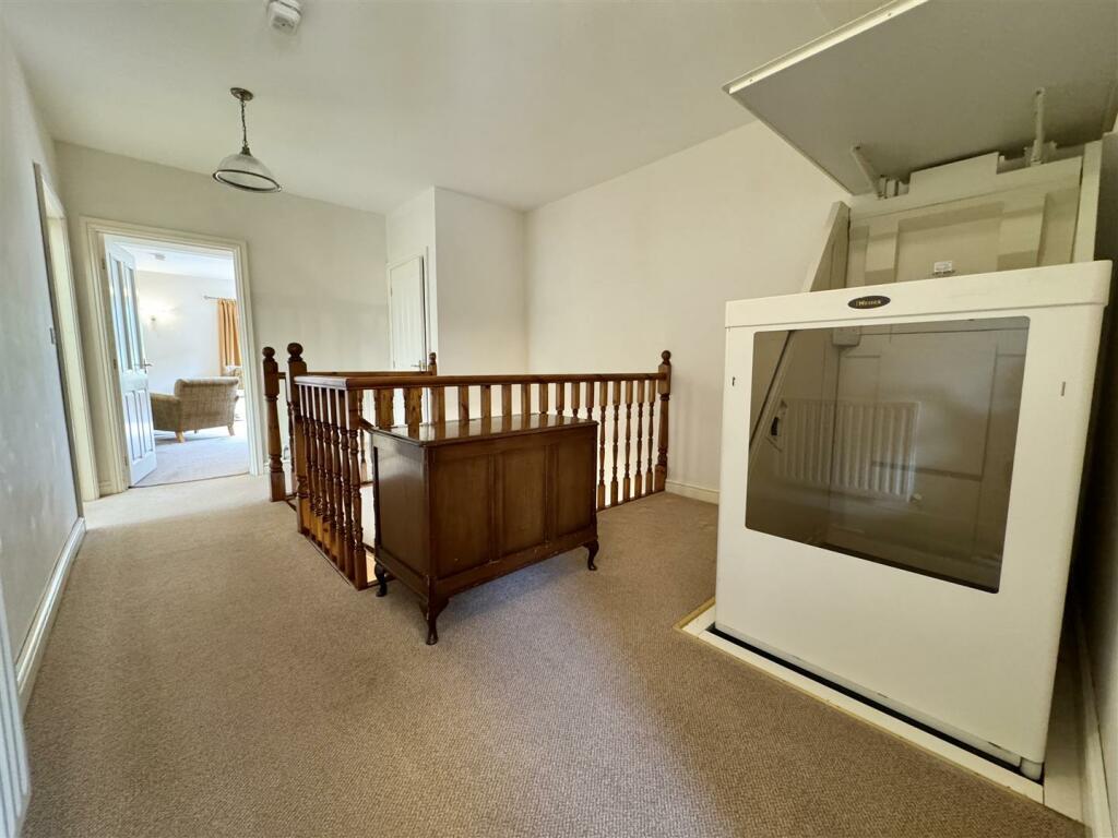 Additional image 27 of Sandwith