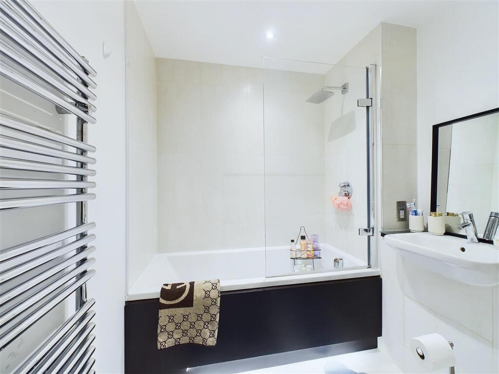 Additional image 18 of Harrison Drive, Cambridge