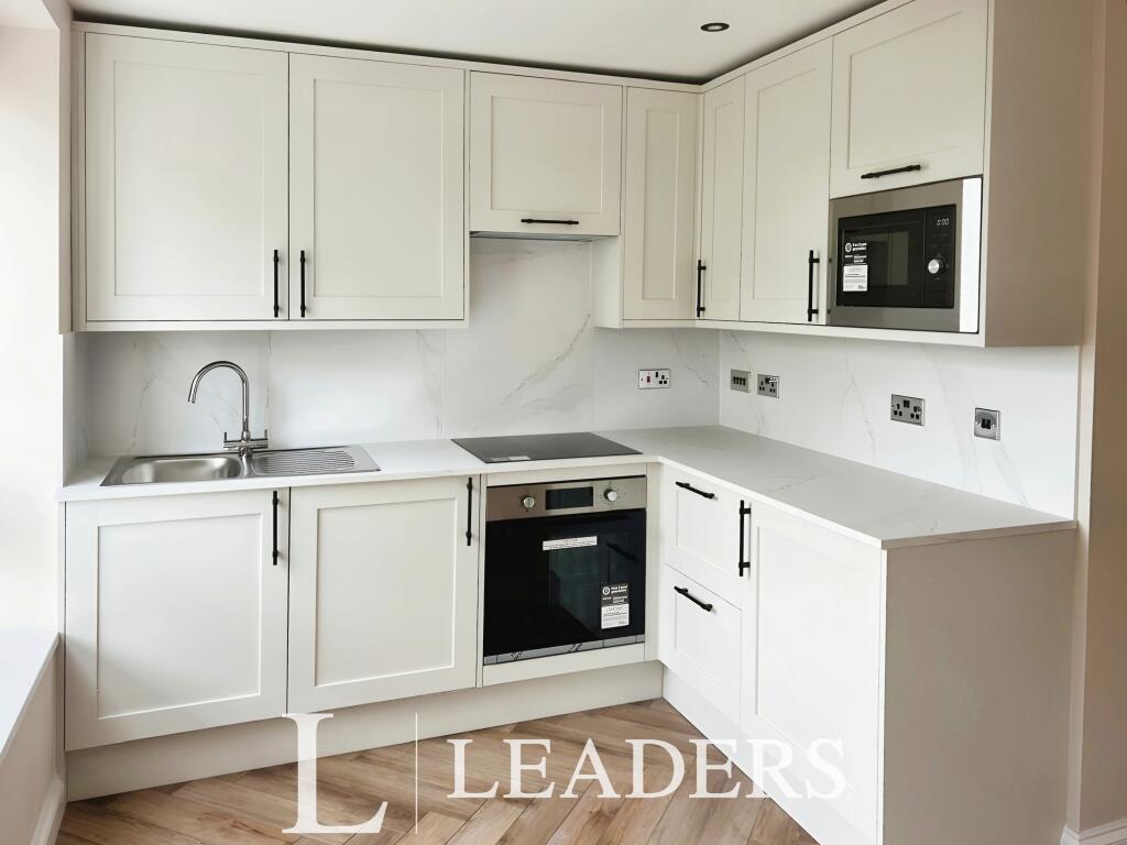 Additional image 2 of Queen Square