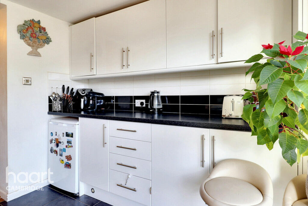 Additional image 9 of Pen Close, Cambridge