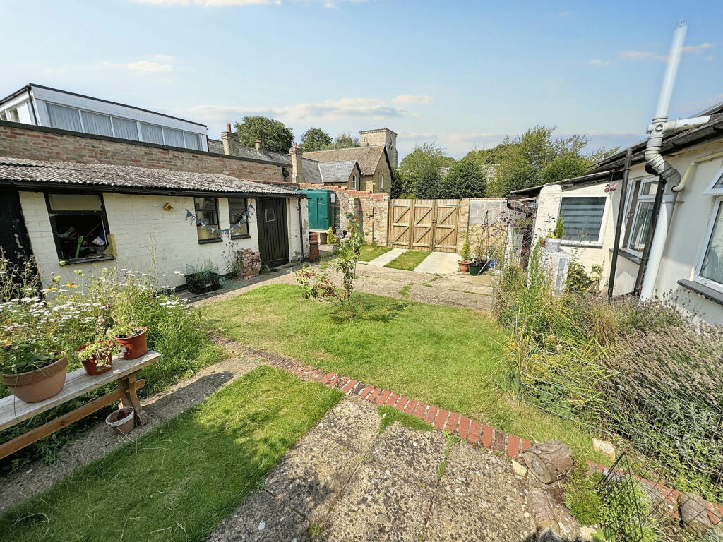 Additional image 20 of Station Road, Haddenham