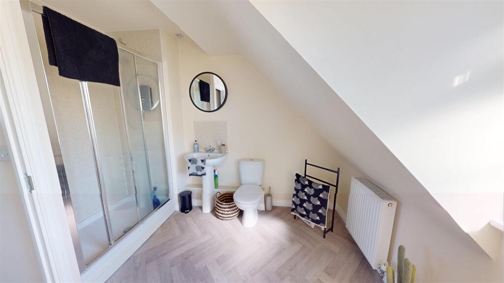 Additional image 13 of The Fairway, Bradford