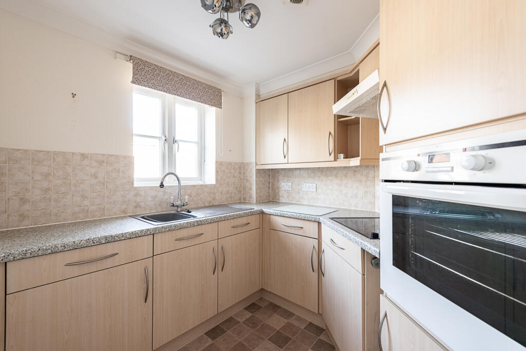 Additional image 4 of Southdown Road, Harpenden, Hertfordshire, AL5