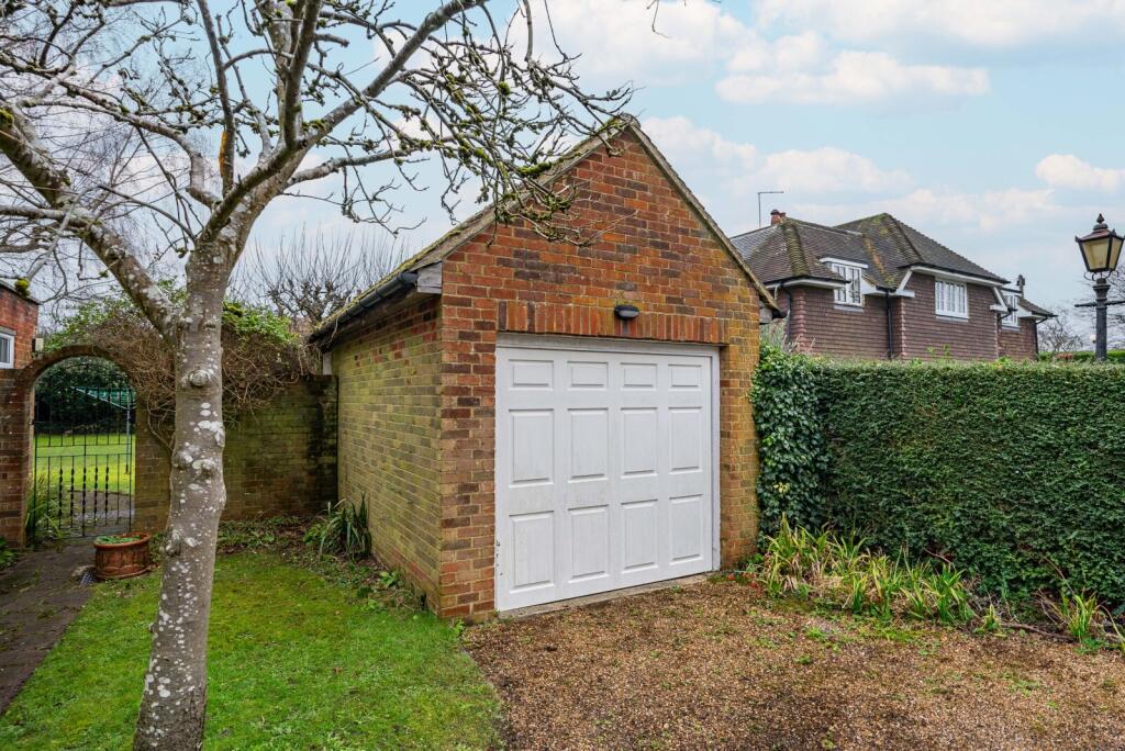 Additional image 14 of Nursery Cottages, Watford Road, St. Albans, Hertfordshire, AL1