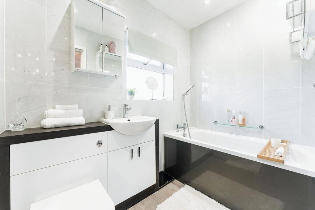 Additional image 11 of Fordham Road, Newmarket, CB8