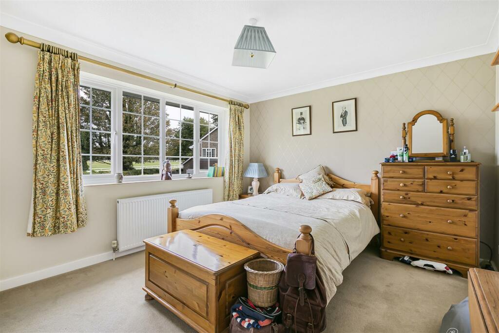 Additional image 17 of Ferndale Close, Newmarket
