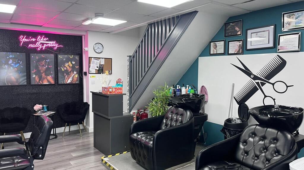 Additional image 7 of 806 Bury Road, Bolton, BL2 6PA