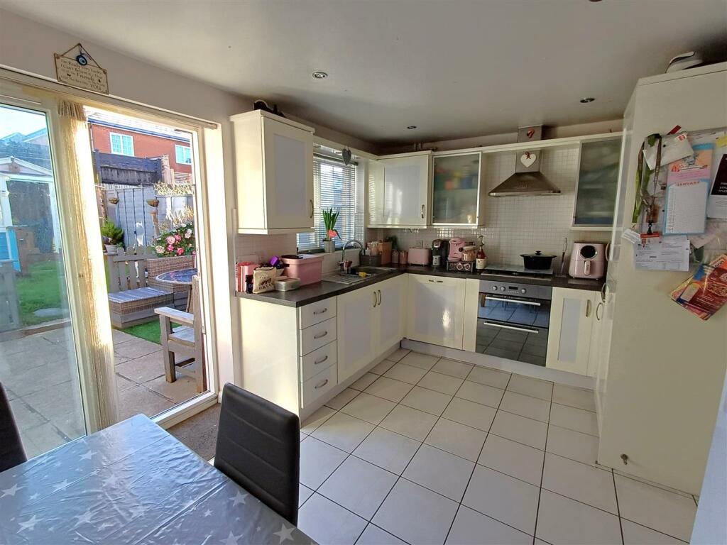 Additional image 13 of Roundhouse Crescent, Peacehaven
