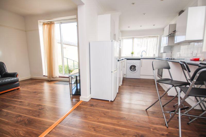 Additional image 11 of Wallisdown Road, Poole