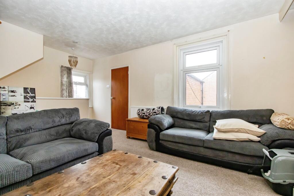 Additional image 12 of Colmer Road, Yeovil