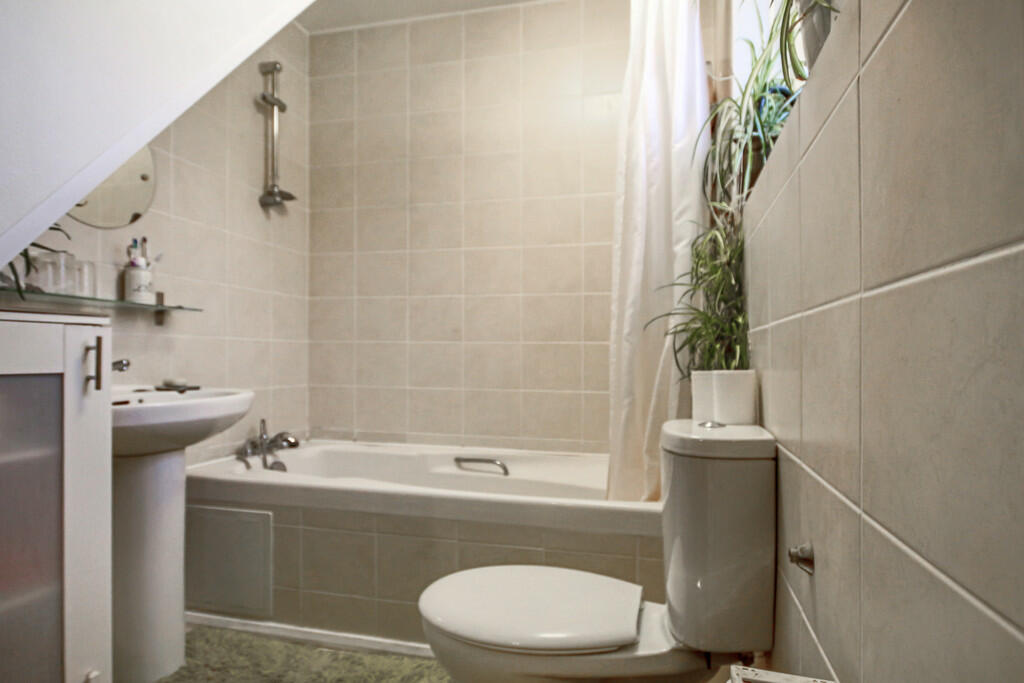 Additional image 10 of Elfleda Road, Cambridge