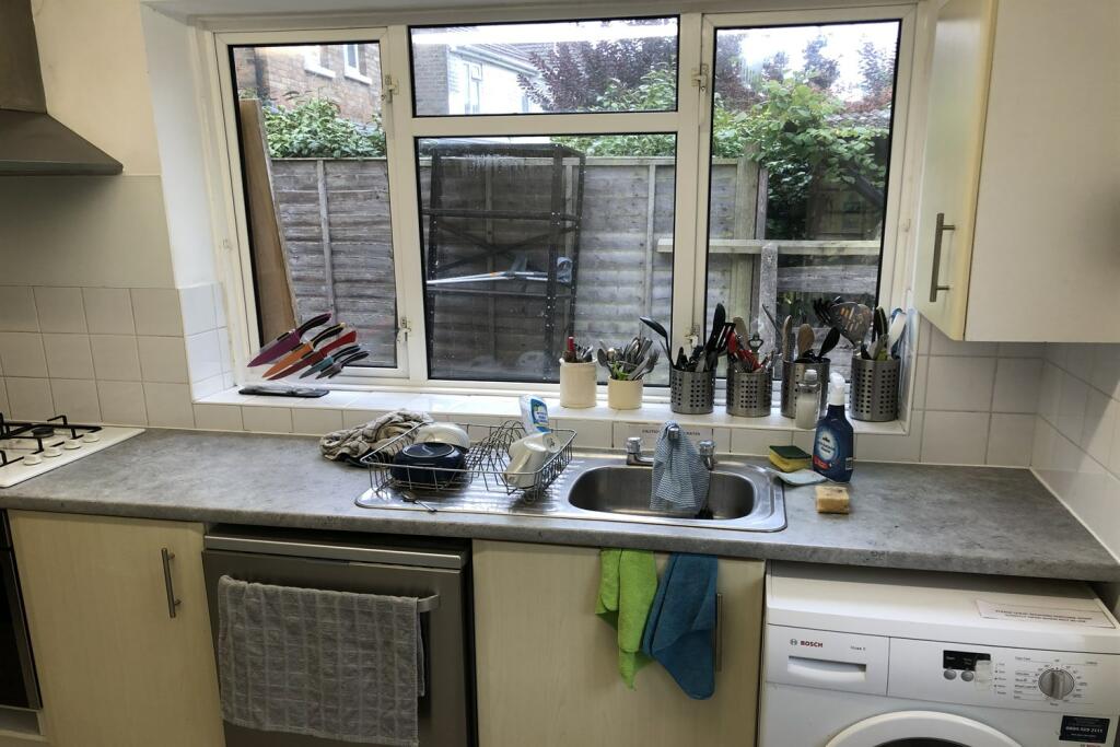 Additional image 4 of 6 bedroom Detached House in Bournemouth