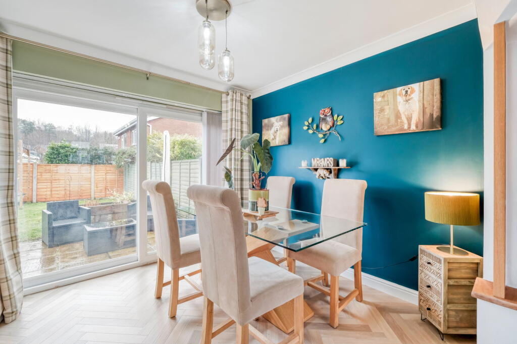 Additional image 4 of Foredrift Close, Southcrest, Redditch B98 7NP