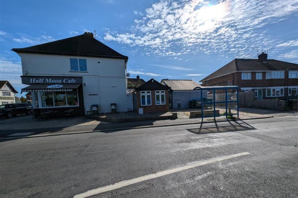 Additional image 4 of 106 Stone Lane, Worthing, West Sussex BN13 2BG