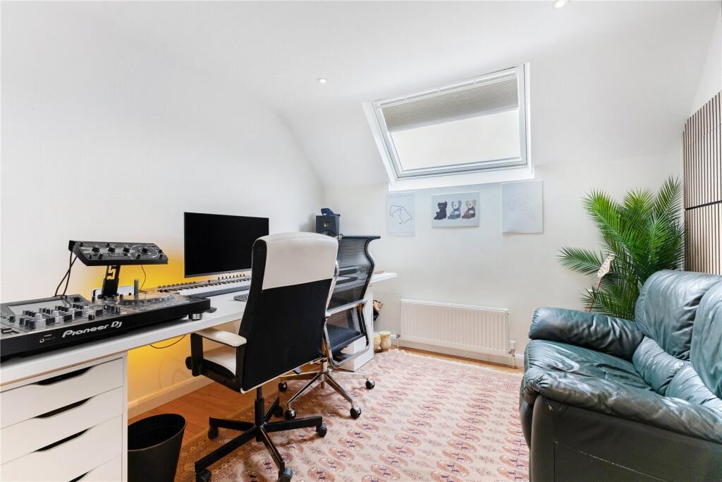 Additional image 14 of Luton Road, Harpenden, Hertfordshire, AL5