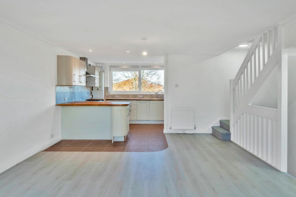 Additional image 21 of Fielden Way, Newmarket, CB8