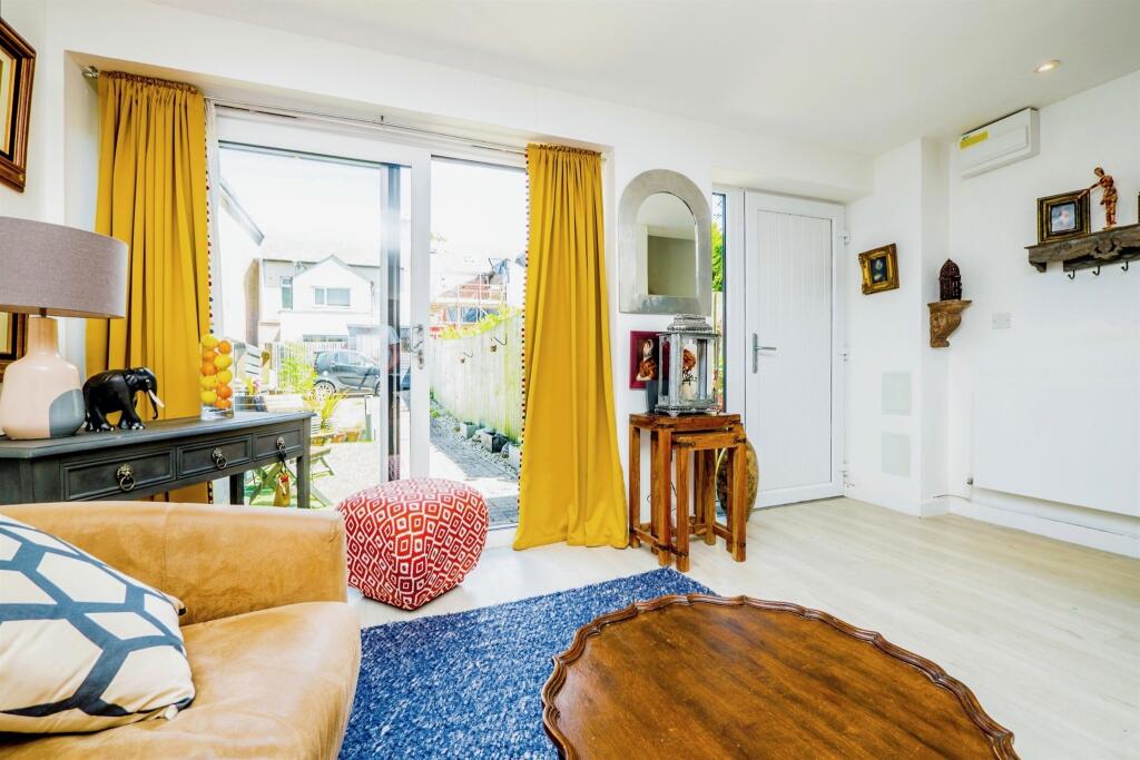 Additional image 19 of Sir Walter Mews, Cardiff