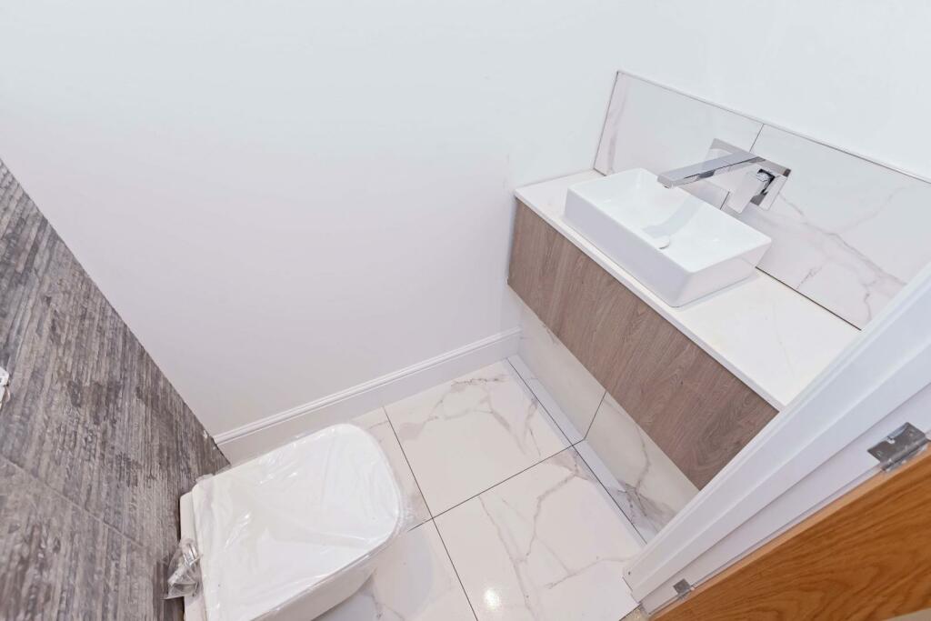 Additional image 6 of Mile Oak Road, Portslade, Brighton