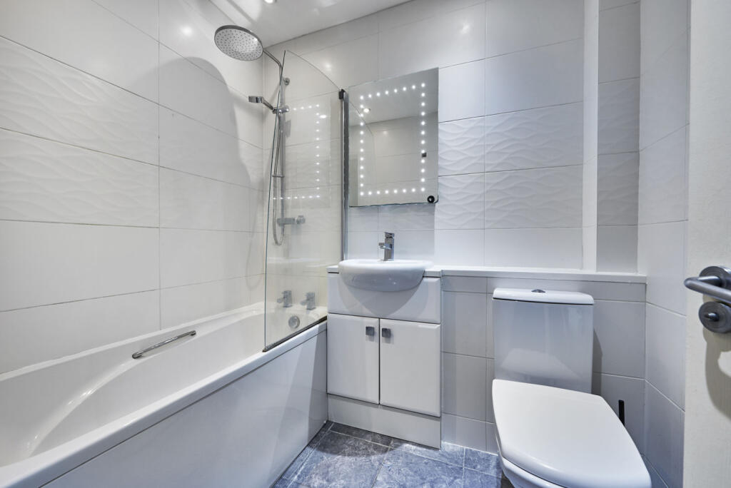 Additional image 9 of The Leys, St. Albans, Hertfordshire, AL4