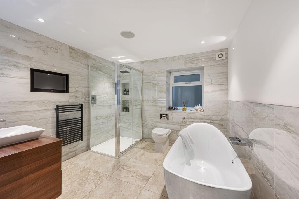 Additional image 32 of Moorview, Moss Bank Way, BL1 3LR – Stunning Home with Roof Terrace, Cinema Room & Outdoor Kitchen