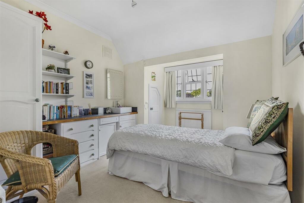 Additional image 18 of Fordham Road, Newmarket