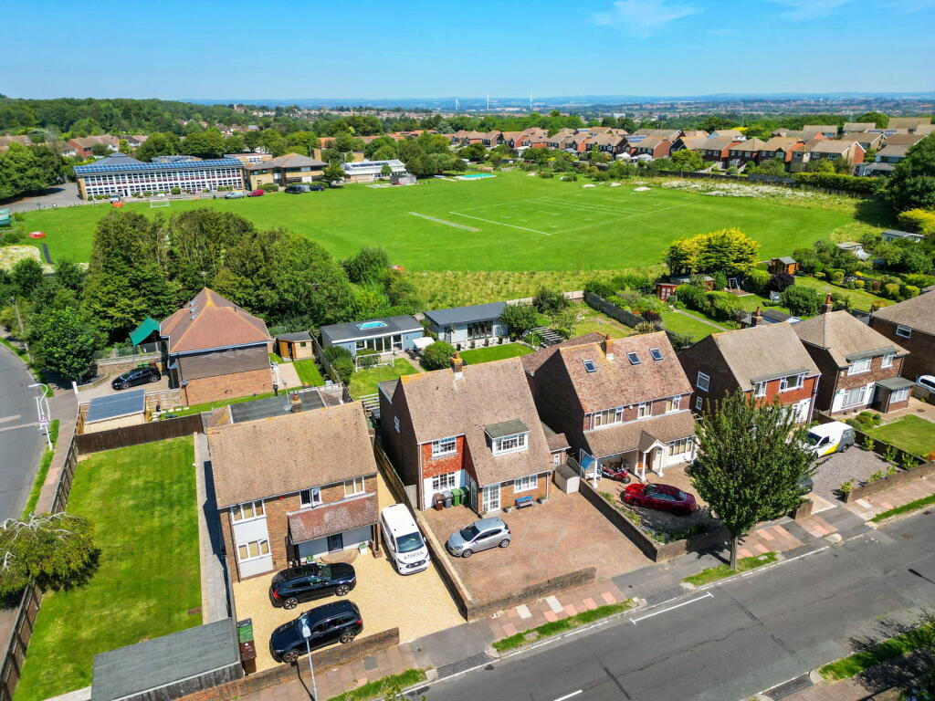 Additional image 39 of Stuart Avenue, Eastbourne, BN21 1UR