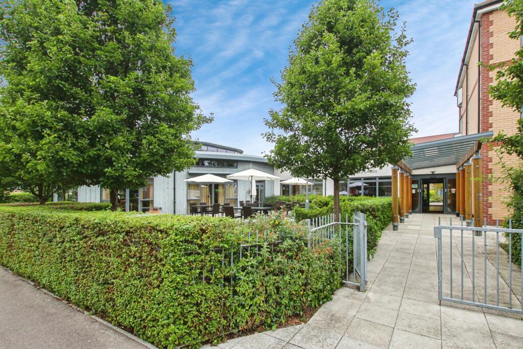 Wellbrook Way, Girton, Cambridge, Cambridgeshire, CB3