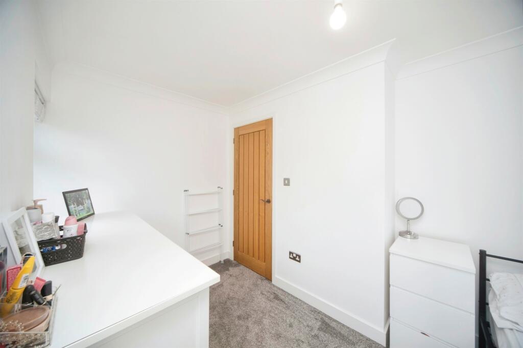 Additional image 14 of Hill Close, NEWMARKET