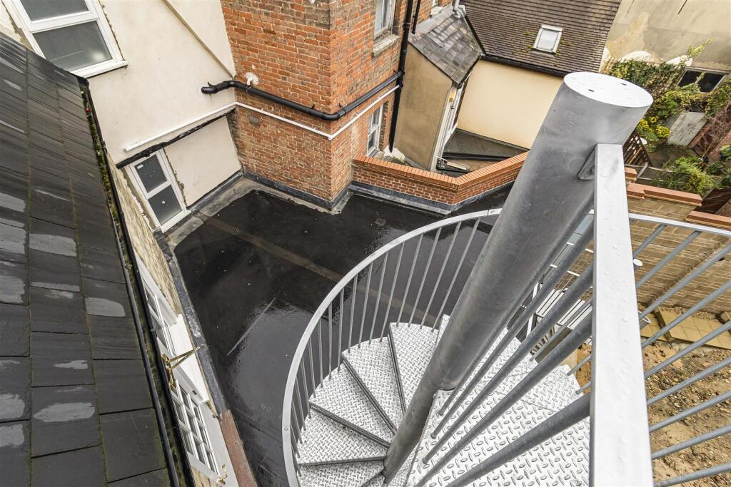 Additional image 12 of High Street, Newmarket