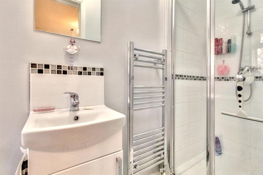 Additional image 18 of Alinora Crescent, Goring-By-Sea, Worthing