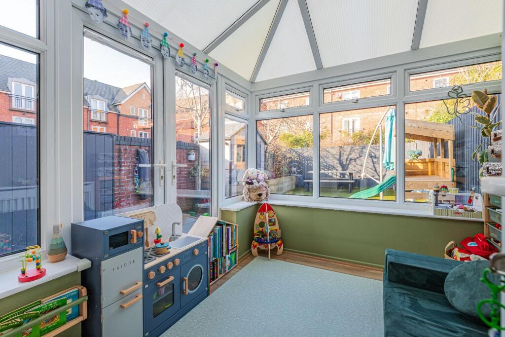 Additional image 8 of Halliard Court, Cardiff