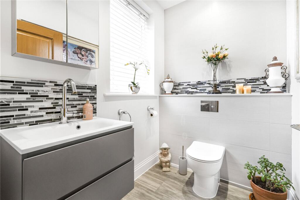 Additional image 10 of Orme Court, Essendon, Hertfordshire, AL9