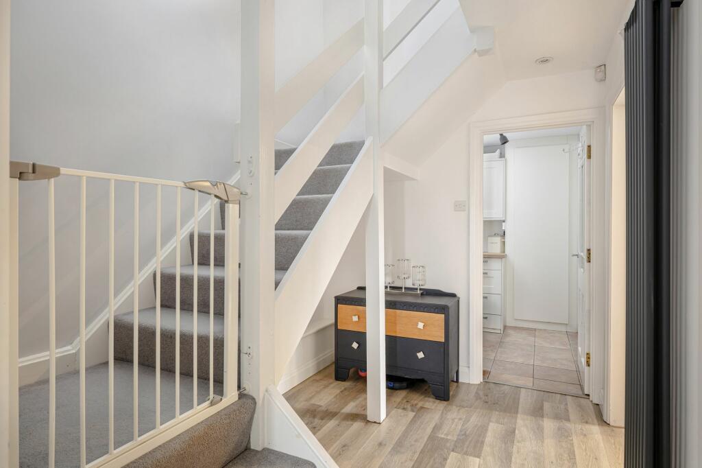 Additional image 16 of Meadow Road, Great Chesterford, CB10