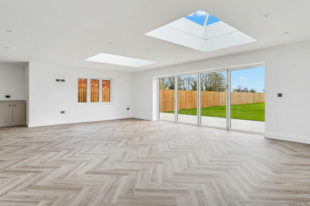 Additional image 8 of 'The Amour' Rose Clover Place, Clavering, CB11