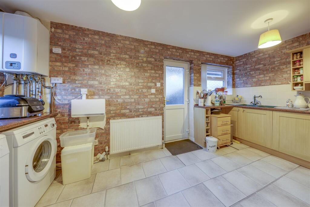 Additional image 8 of Sunnybank Close, Helmshore. Rossendale