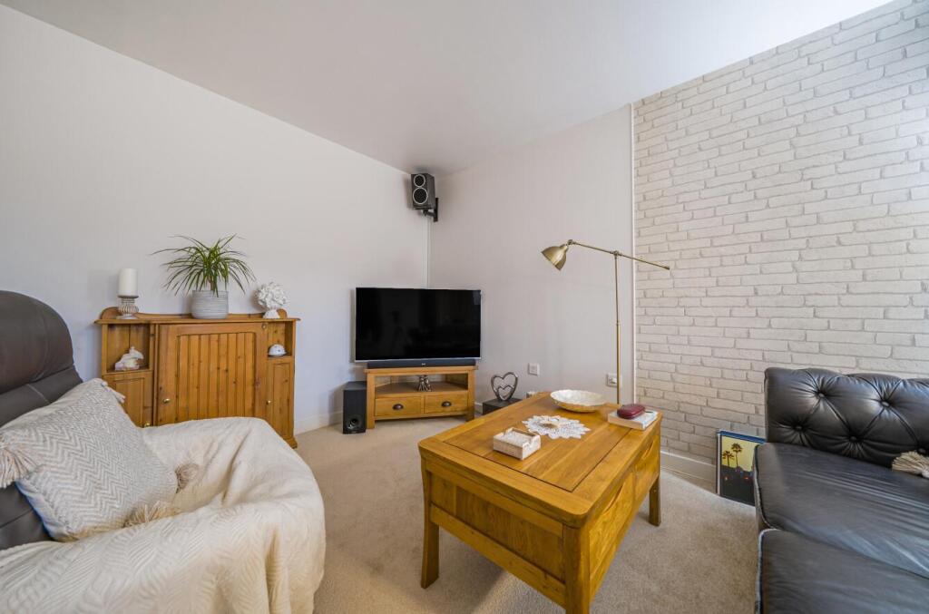 Additional image 3 of Whistle Road, Mangotsfield