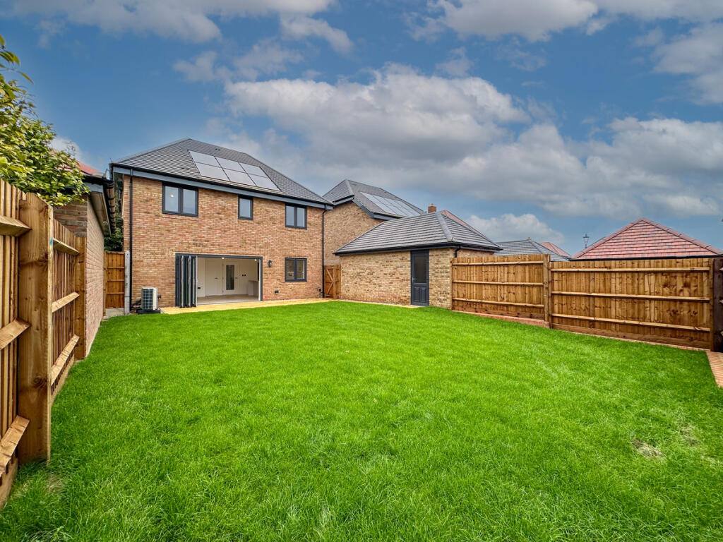 Additional image 41 of Hayfield Lodge, New Road, Over, CB24