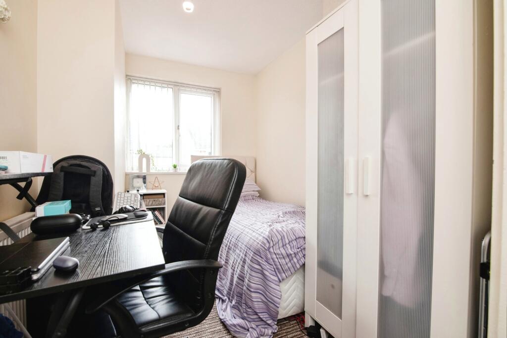 Additional image 13 of Peel Way, Oldbury, B69