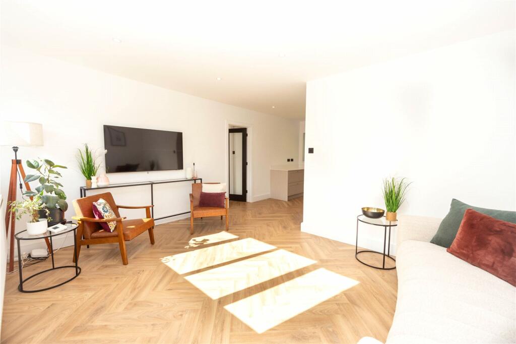 Additional image 23 of Owain Close, Cyncoed, Cardiff, CF23