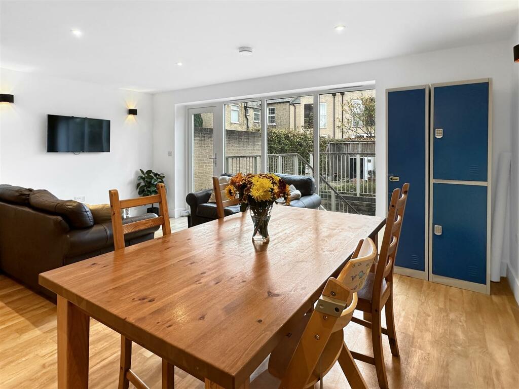 Additional image 3 of North Street, Cambridge