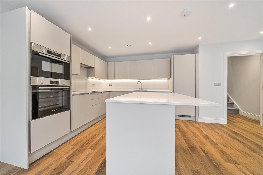 Additional image 7 of Bromley Road, Beckenham