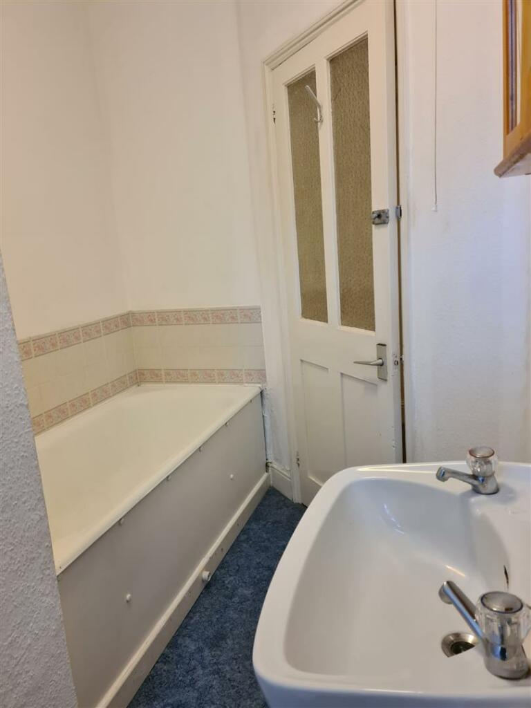 Additional image 8 of Room 3, 51 Cherry Hinton Road, Cambridge, CB1 7BS