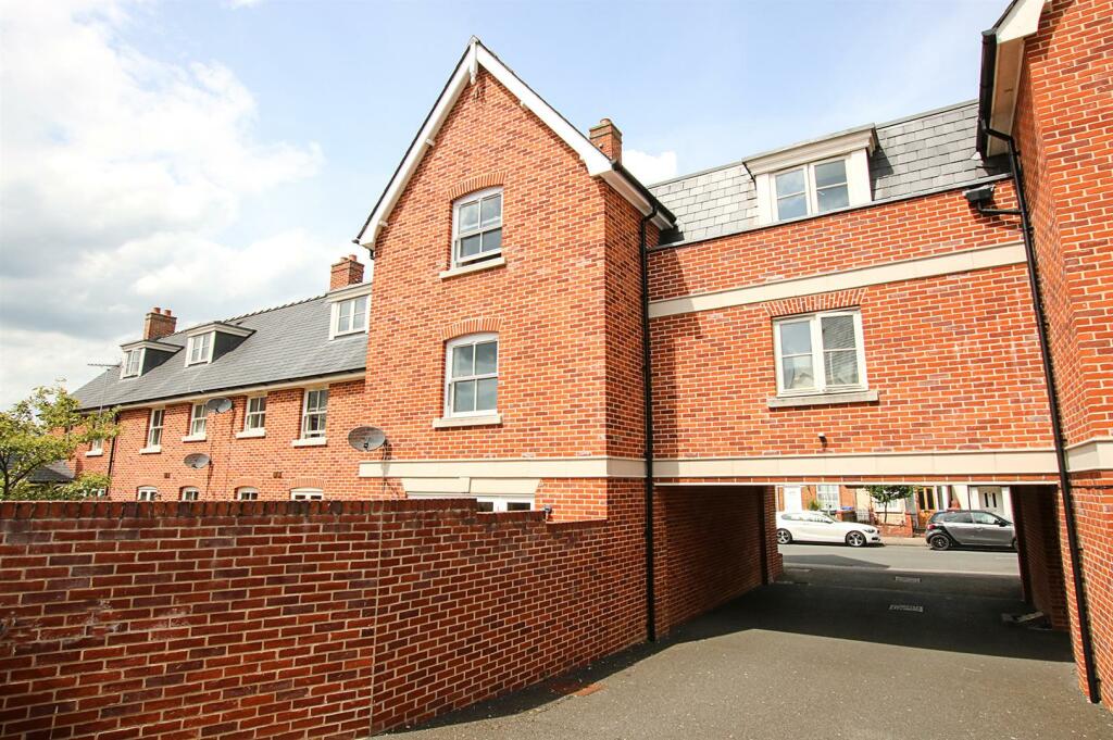 Additional image 20 of All Saints Road, Newmarket