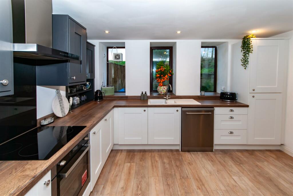 Additional image 17 of Chapeltown Road, Bromley Cross, Bolton