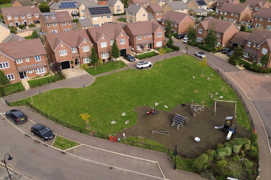 Additional image 18 of Highfields Caldecote, CB23 7BW