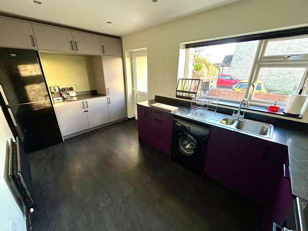 Additional image 4 of Milton Close, Yeovil, BA21