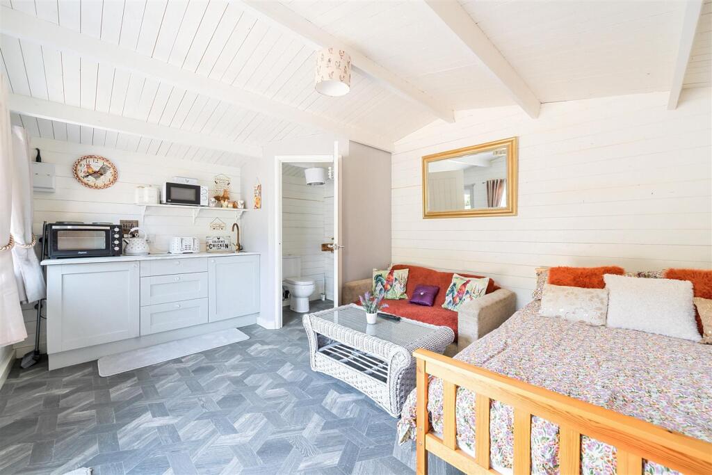 Additional image 14 of Jubilee Hill, Woodlands, Wimborne