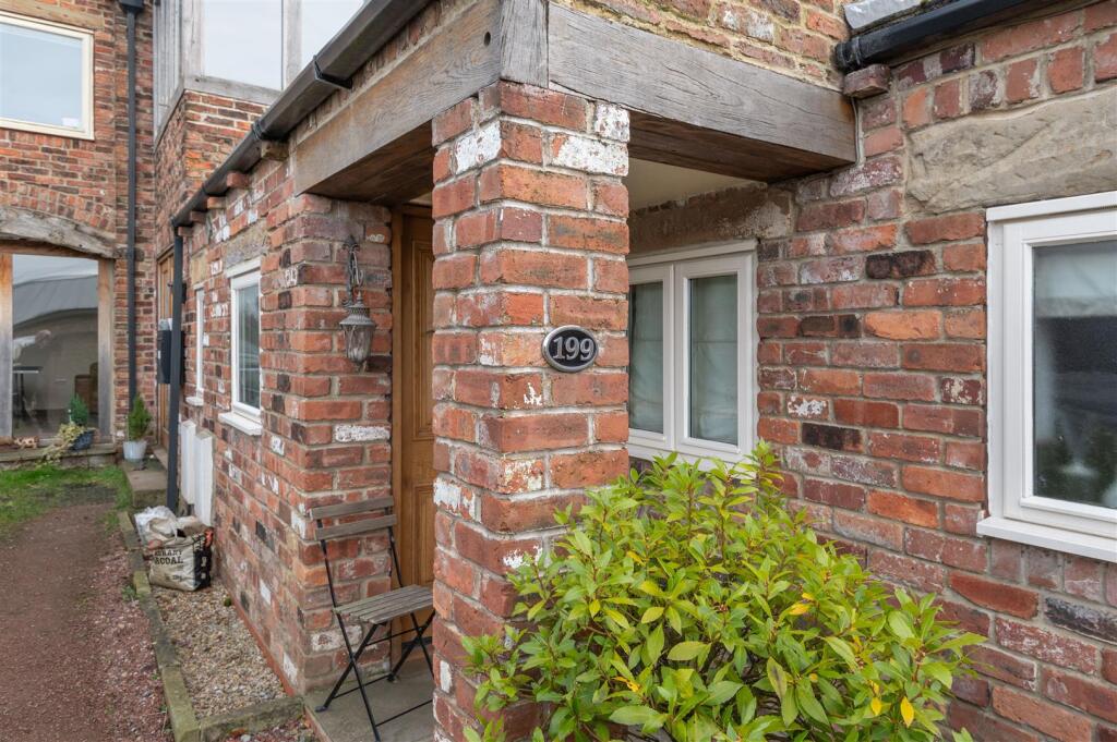 Additional image 19 of Latham Lane, Gomersal, Cleckheaton