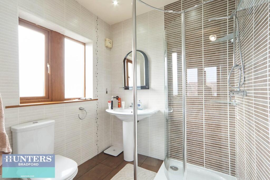 Additional image 28 of Stonelea, Whinney Hill, Bradford, BD4 8LU